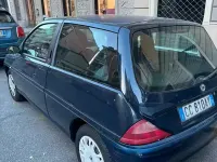 Usata Lancia Ypsilon 60 CV (44 kW) 2002 Bluazzurro Utilitaria