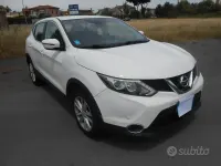 Usata Nissan Qashqai Acenta 110 CV (80 kW) 2015 Bianco SUV