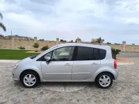 Usata Renault Modus Dynamique 101 CV (74 kW) 2008 Grigio Monovolume