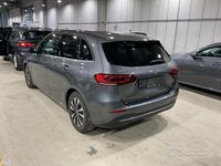 Usata Mercedes B180 Business 115 CV (84 kW) 2022 Grigio Monovolume