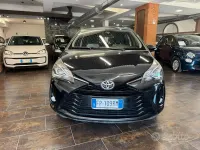 Usata Toyota Yaris Active 72 CV (52 kW) 2018 Nero Berlina