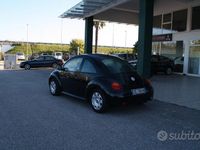 Usata VW New Beetle 102 CV (75 kW) 2003 Nero Utilitaria