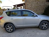 Usata Toyota RAV4 136 CV (100 kW) 2006 Grigio SUV