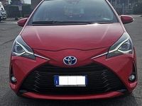 Usata Toyota Yaris 73 CV (53 kW) 2020 Rosso Utilitaria