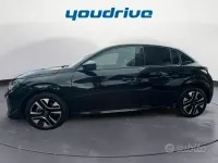 Usata Peugeot 208 Allure 101 CV (74 kW) 2025 Nero Utilitaria