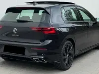 Usata VW Golf VIII R-line 150 CV (110 kW) 2023 Deep black Berlina