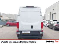 Usata Iveco Daily 116 CV (85 kW) 2021 Bianco Furgone