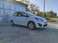 Usado Renault Twingo 65 CV (47 kW) 2010 Blanco Utilitario