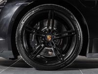 Usata Porsche Taycan Turbo 141 kW (193 CV) 2022 Nero Berlina