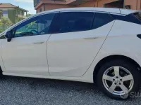 Usata Opel Astra 110 CV (80 kW) 2017 Bianco Berlina