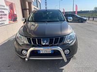 Usata Mitsubishi L200 181 CV (133 kW) 2018 Grigio Pick-up