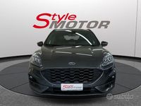 Usata Ford Kuga ST-Line X 190 CV (139 kW) 2023 Grigio scuro SUV