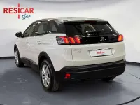 Usata Peugeot 3008 Active 131 CV (96 kW) 2021 Bianco SUV
