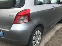 Usata Toyota Yaris 2006 Grigio Utilitaria