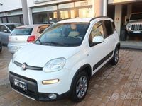 Usata Fiat Panda 4x4 S 95 CV (69 kW) 2016 Bianco pastello Utilitaria