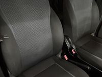 Begagnad Lancia Ypsilon S 95 HK (69 kW) 2016 Röd Halvkombi