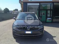Usata VW Tiguan Life 122 CV (89 kW) 2022 Grigio SUV
