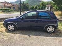 Usata Opel Corsa 65 CV (47 kW) 1998 Blu Utilitaria