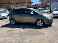 Usata Opel Meriva 110 CV (80 kW) 2011 Oro Monovolume