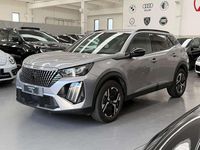 Usata Peugeot 2008 Allure 102 CV (75 kW) 2025 Argento SUV