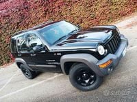 Second-hand Jeep Cherokee 142 CP (104 kW) 2002 Negru SUV