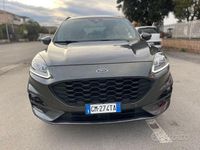 Usata Ford Kuga ST-Line X 120 CV (88 kW) 2023 Grigio SUV