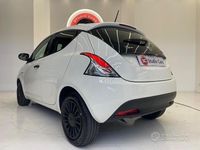Usata Lancia Ypsilon Silver 69 CV (50 kW) 2020 Bianco Utilitaria