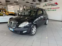 Usata Lancia Ypsilon 60 CV (44 kW) 2004 Nero Utilitaria