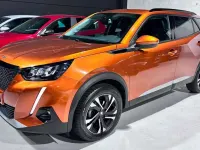 Usata Peugeot 2008 131 CV (96 kW) 2021 Other SUV