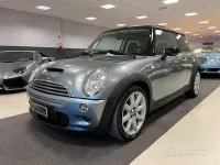 Usata Mini Cooper S 163 CV (119 kW) 2003 Grigio Utilitaria