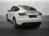 Usata Tesla Model Y RWD 88 kW (120 CV) 2024 Bianco SUV