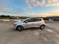 Usata Renault Clio IV Life 90 CV (66 kW) 2019 Grigio Berlina