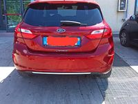 Usata Ford Fiesta 100 CV (73 kW) 2019 Rosso Utilitaria