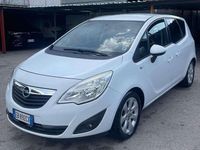 Usata Opel Meriva 101 CV (74 kW) 2010 Bianco Monovolume