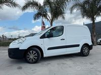 Usata Peugeot Partner 75 CV (55 kW) 2015 Bianco Monovolume