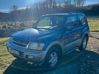 Usata Mitsubishi Pajero 160 CV (117 kW) 2000 Blu SUV