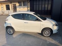 usata Lancia Ypsilon 0.9 TwinAir 85 CV 5 porte Metano Ec