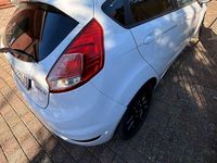 Usado Ford Fiesta 75 CV (55 kW) 2015 Utilitario