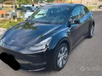 Usata Tesla Model Y 189 kW (258 CV) 2023 Nero SUV