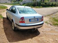 Usata VW Passat 130 CV (95 kW) 2002 Grigio Berlina