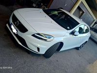 Usata Volvo V40 R-Design Kinetic 120 CV (88 kW) 2017 Bianco Station wagon