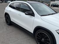 Käytetty Mercedes GLA180 AMG Line Premium 116 HP (85 kW) 2021 Valkoinen Katumaasturi