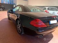 Usata Mercedes SL350 179 CV (131 kW) 2005 Nero Cabrio