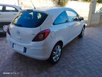 Usata Opel Corsa 74 CV (54 kW) 2013 Bianco Utilitaria