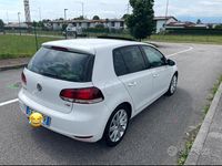 Usata VW Golf VI 160 CV (117 kW) 2010 Bianco Utilitaria