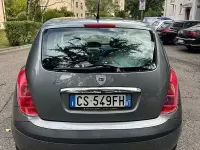 Usata Lancia Ypsilon 95 CV (69 kW) 2004 Grigio Utilitaria