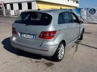 Usata Mercedes B180 109 CV (80 kW) 2007 Grigio Monovolume