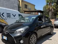 Usata Toyota Yaris Lounge 69 CV (50 kW) 2016 Nero Berlina