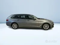 Usata BMW 520 Comfort Edition 190 CV (139 kW) 2022 Blu Berlina