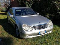 Usata Mercedes C220 Avantgarde 143 CV (105 kW) 2003 Argento Coupé